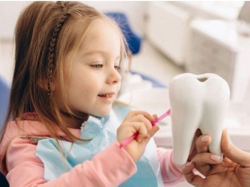 Com que idade eu devo levar meu filho ao dentista?